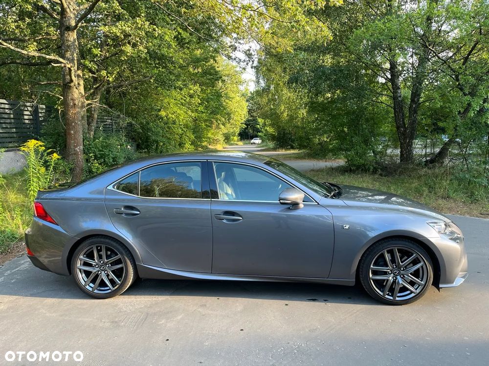 Lexus IS 200t F Impression - 20