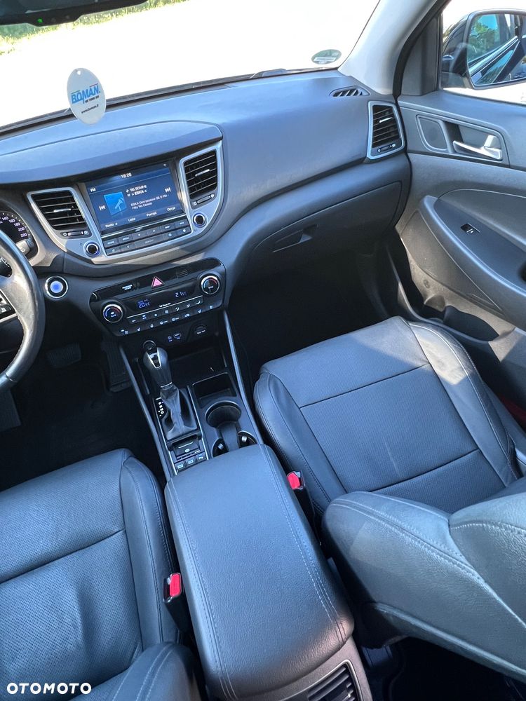 Hyundai Tucson 2.0 CRDI 4WD Automatik Premium - 18