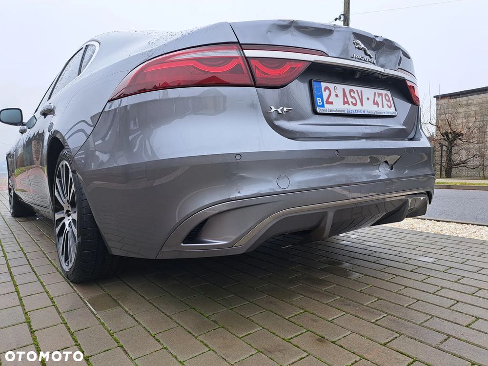 Jaguar XF D200 R-Dynamic HSE - 18