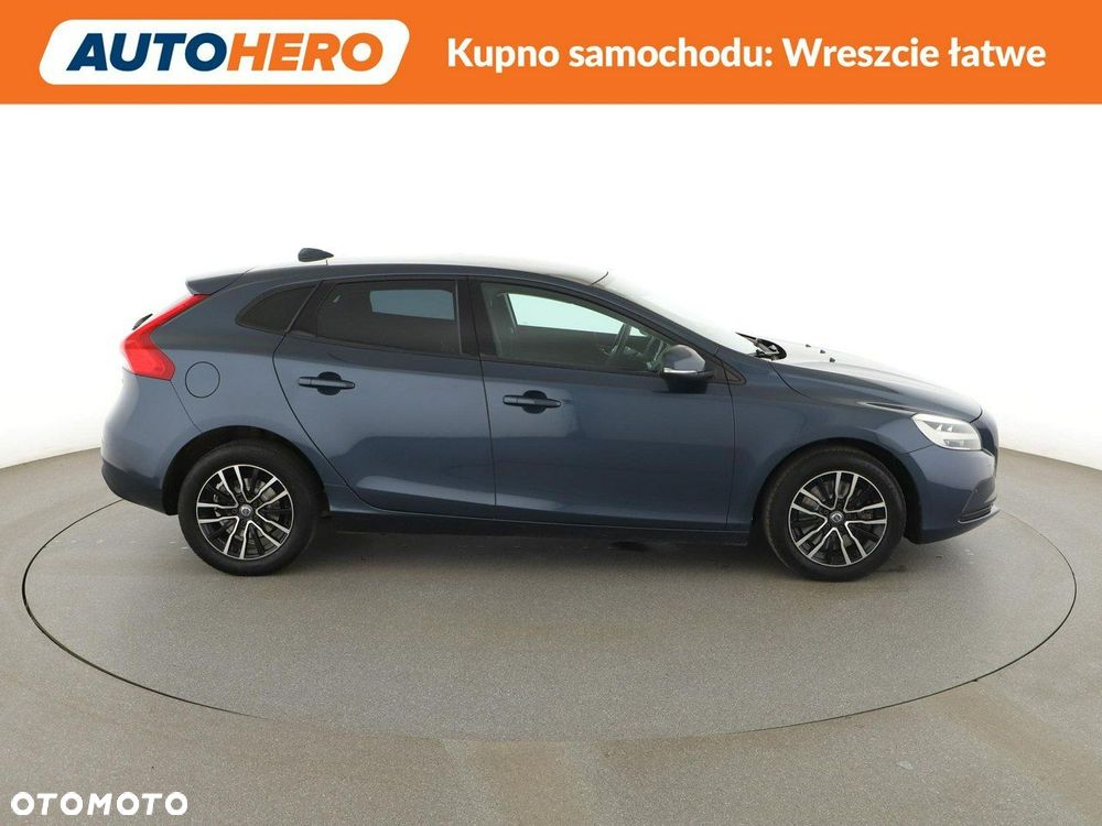Volvo V40 D2 Drive-E Momentum - 10