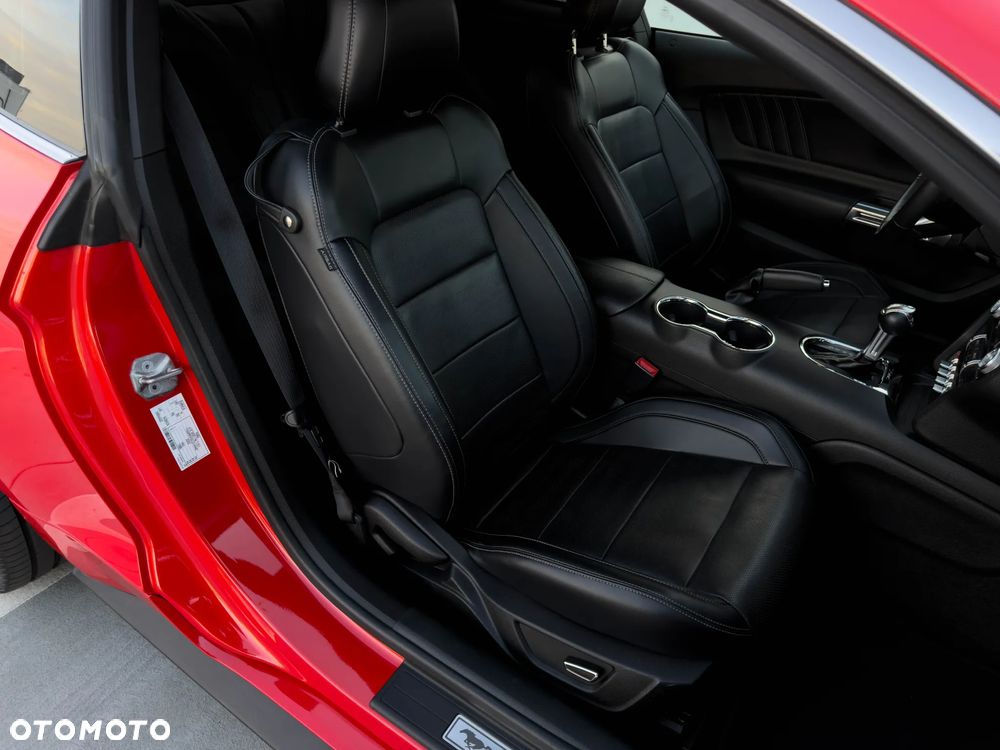 Ford Mustang 2.3 EcoBoost - 23