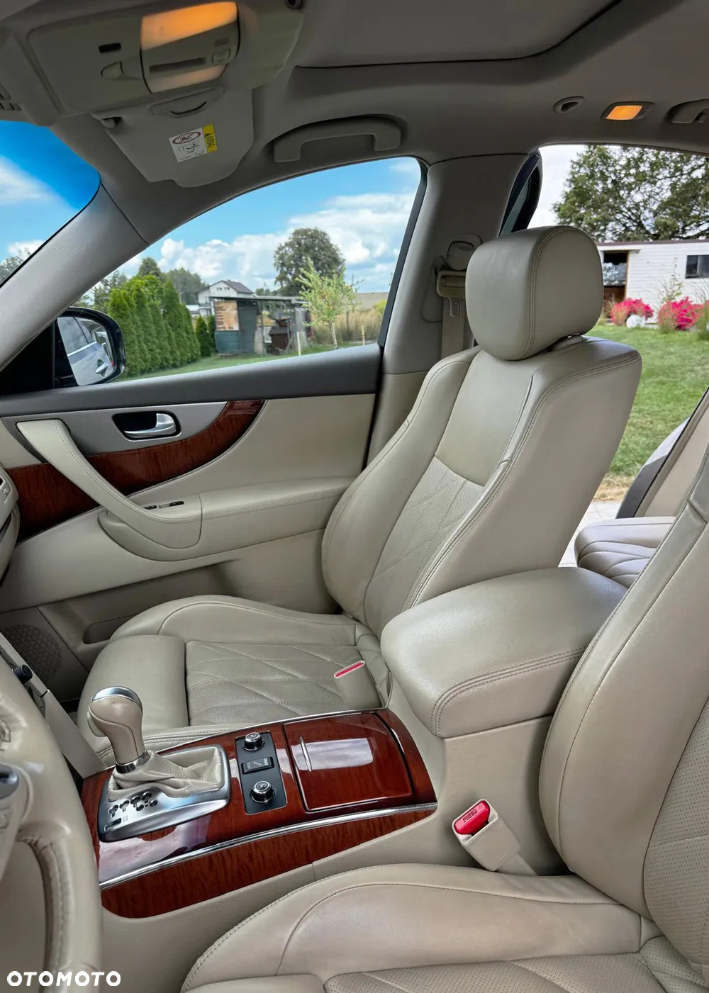 Infiniti QX70 3.0d S Premium - 8