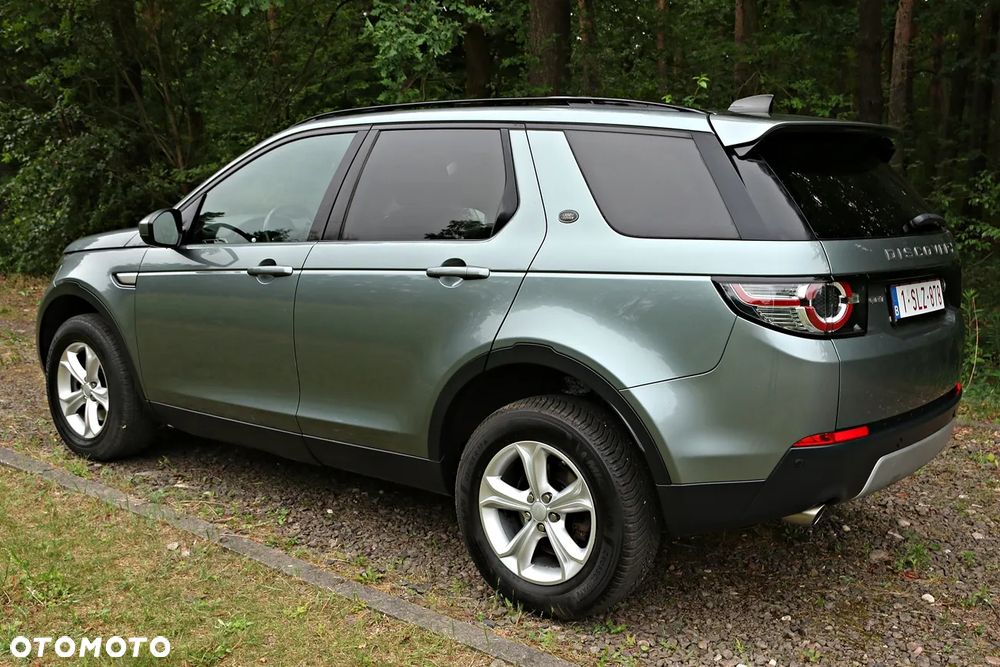 Land Rover Discovery Sport D150 R-Dynamic - 23