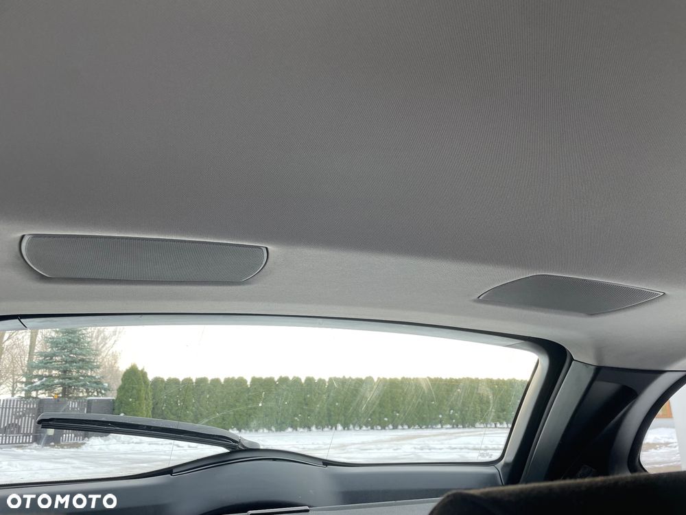 BMW Seria 5 520d Edition Lifestyle - 25