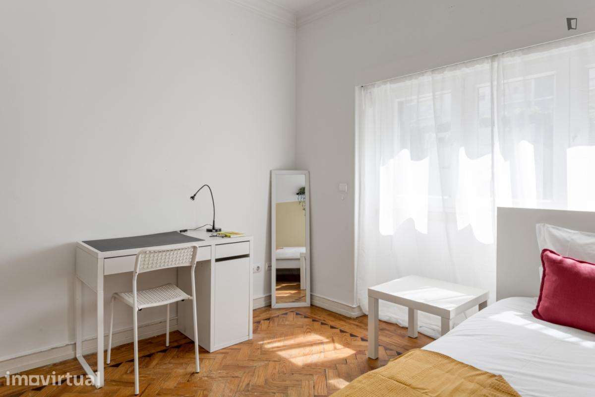 Quarto - localizado em Sete Rios Lisbon - Grande imagem: 3/16