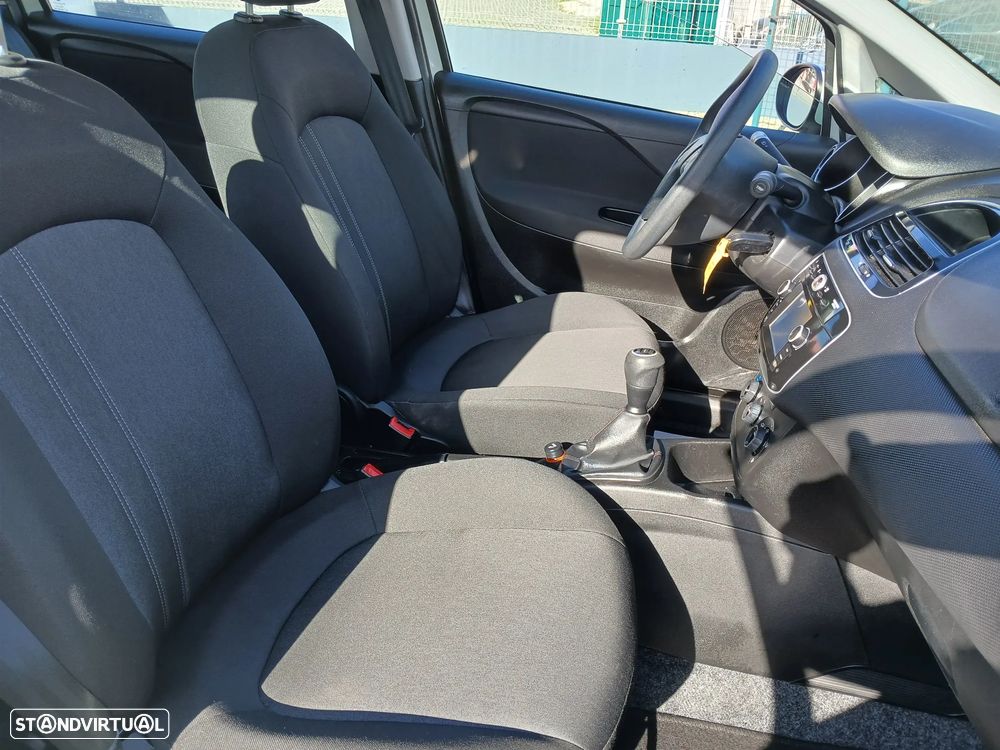 Fiat Punto 1.3 M-Jet Easy S&S - 23