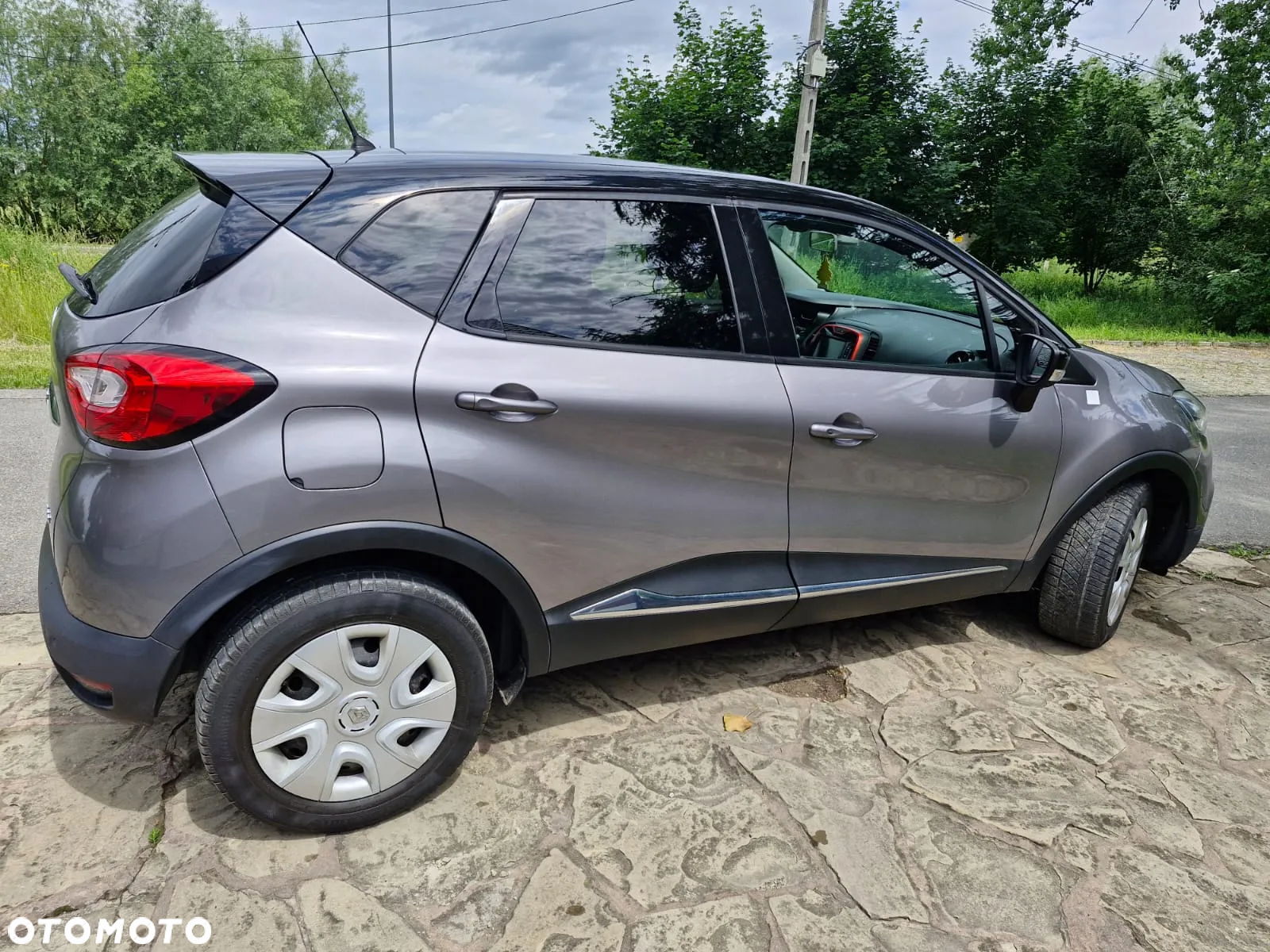 Renault Captur 1.2 TCe Helly Hansen EDC - 25