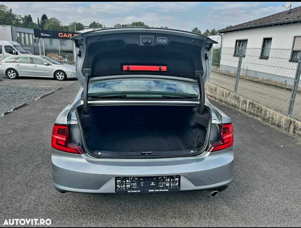 Volvo S90 D3 Geartronic Momentum Pro - 29