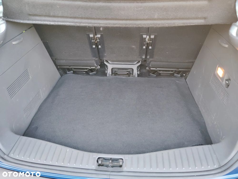 Ford C-MAX 2.0 Titanium - 24