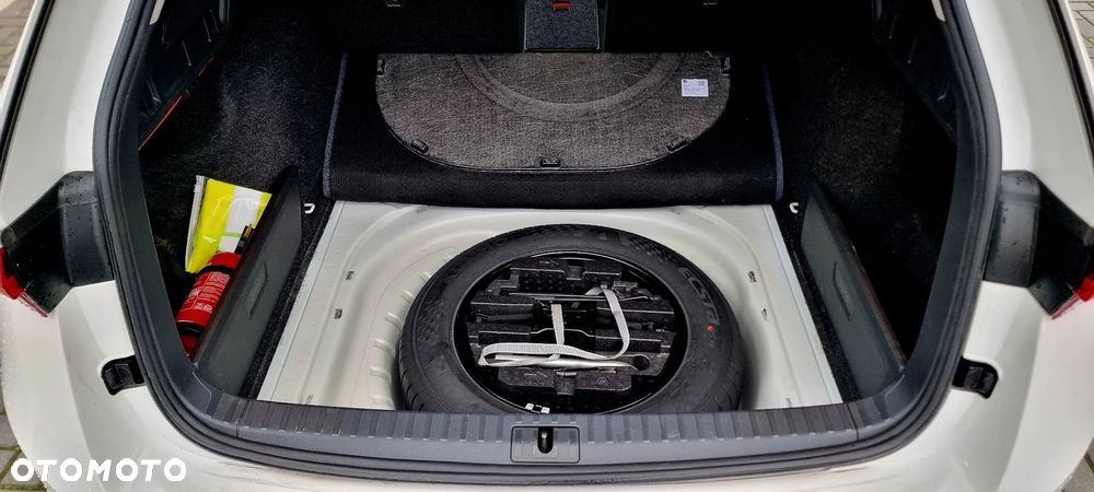 Skoda Octavia 2.0 TDI Style DSG - 14