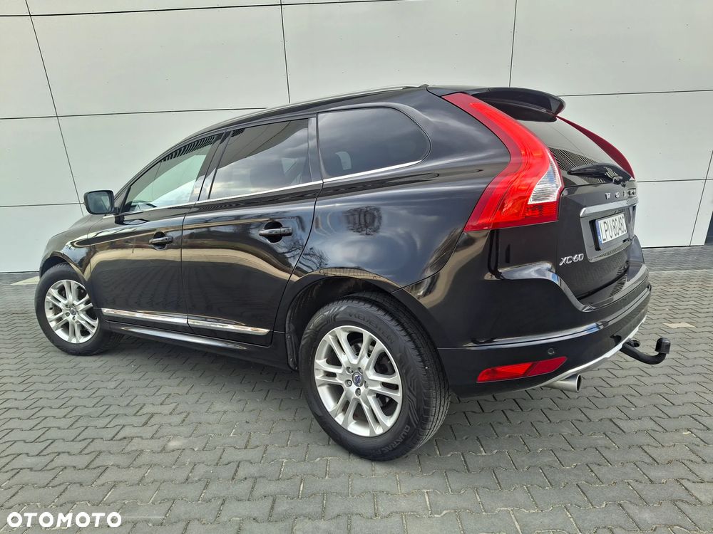Volvo XC 60 D3 Edition Pro - 4
