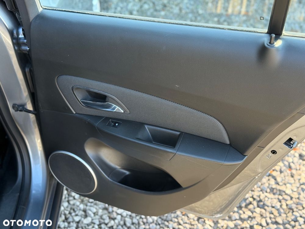 Chevrolet Cruze - 21