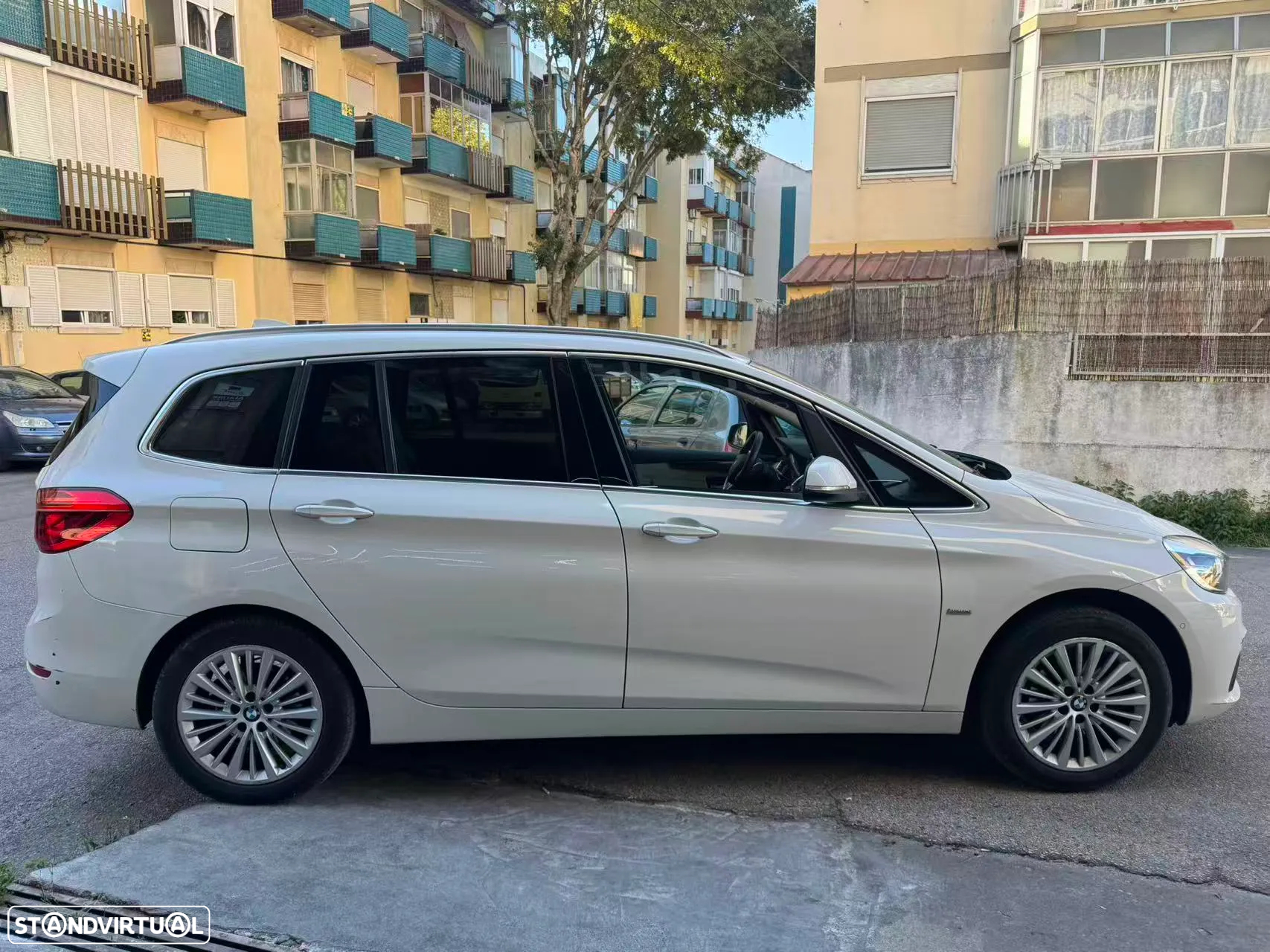 BMW 216 Gran Tourer d 7L Line Luxury Auto - 4