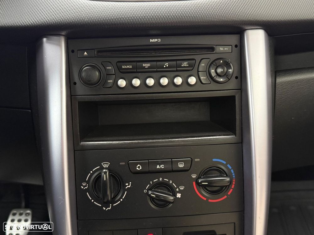 Peugeot 207 1.6 HDi Sport - 11