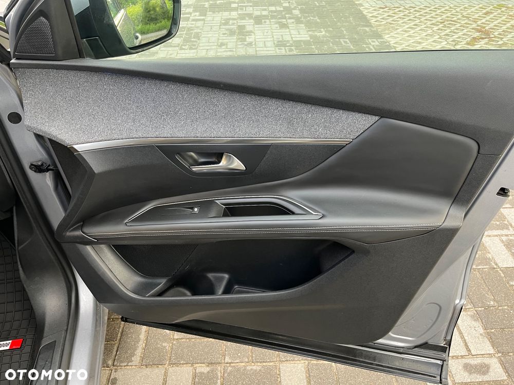 Peugeot 3008 BlueHDi 180 Stop & Start EAT8 Allure - 13