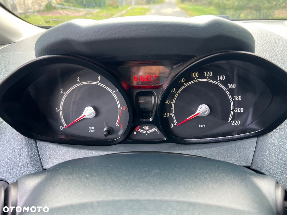 Ford Fiesta 1.25 Viva - 16