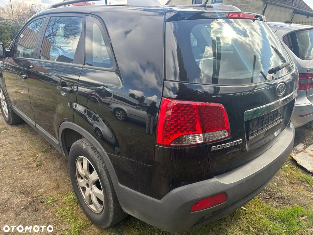 Kia Sorento 2.4 CVVT Attract - 2