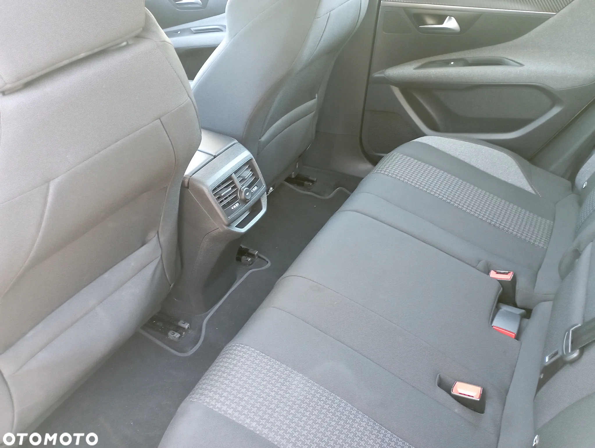 Peugeot 3008 1.2 PureTech Active S&S - 4