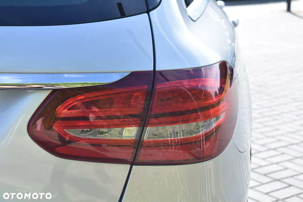Mercedes-Benz Klasa C 250 (BlueTEC) d 4-Matic 7G-TRONIC - 15
