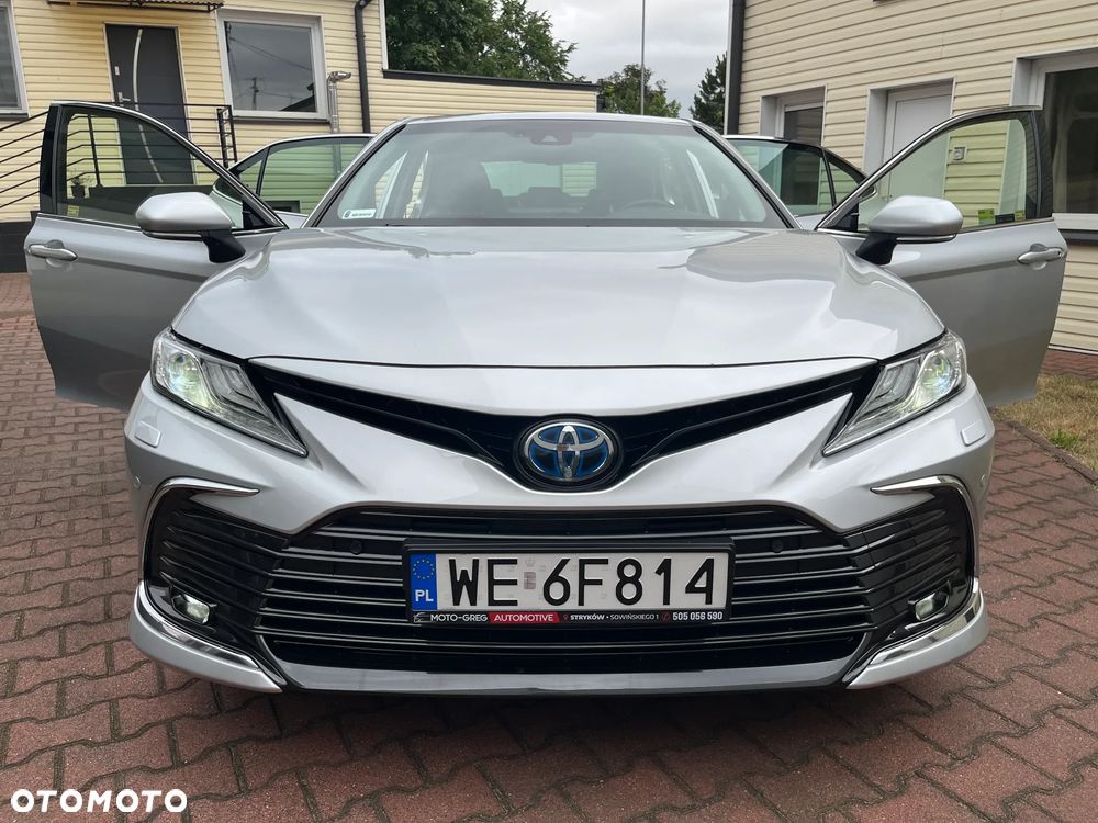 Toyota Camry 2.5 Hybrid Executive CVT - 33