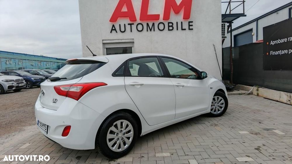 Hyundai i30 1.4 CRDi Trend - 8