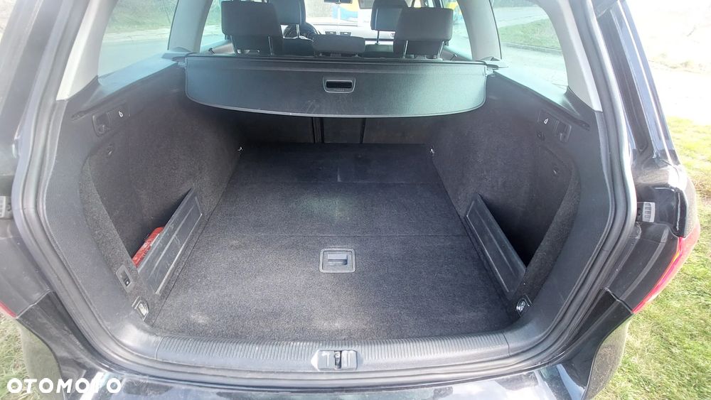 Volkswagen Passat Variant 2.0 TDI Comfortline - 12