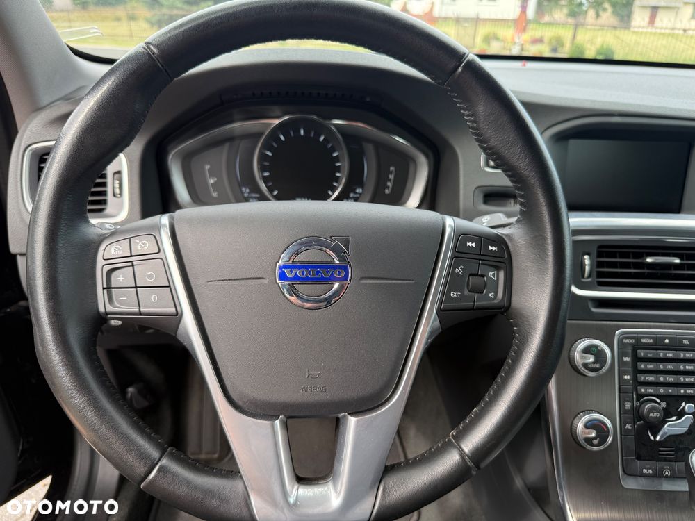 Volvo S60 T3 Drive-E Momentum - 10