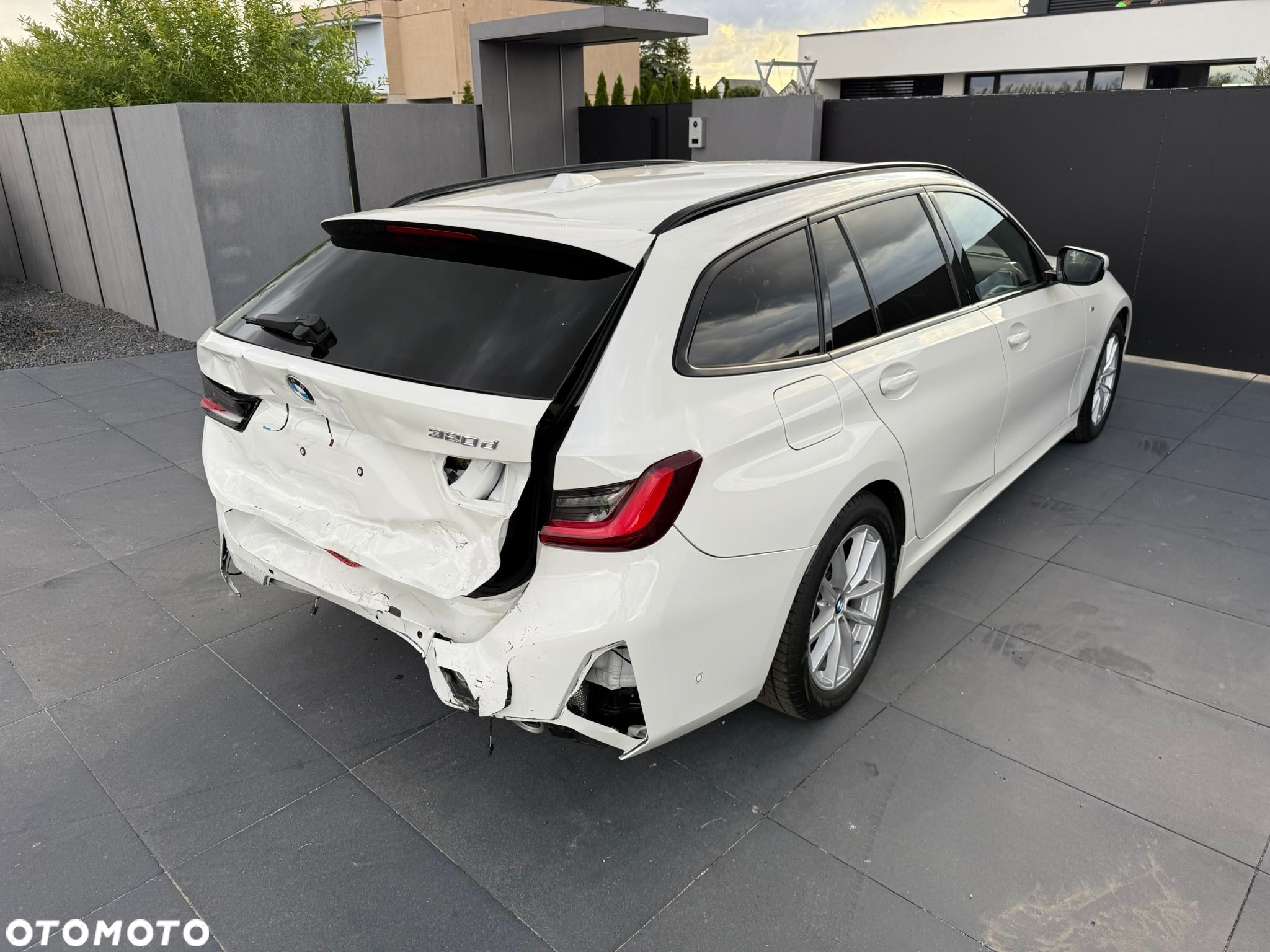 BMW Seria 3 320d Touring M Sport - 16