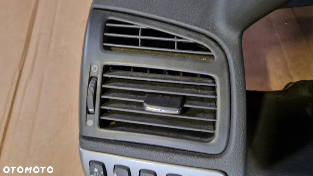 FIAT CROMA II KRATKA NAWEWU LEWY PRZÓD - 1