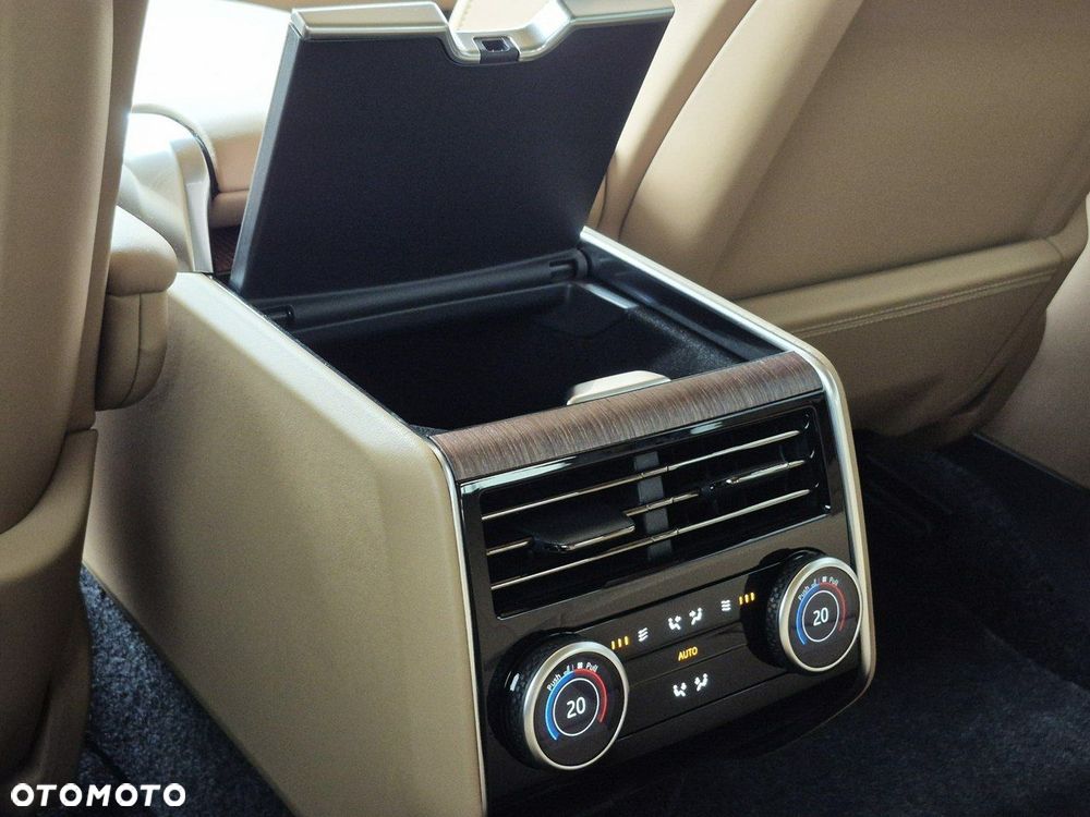 Land Rover Range Rover - 30