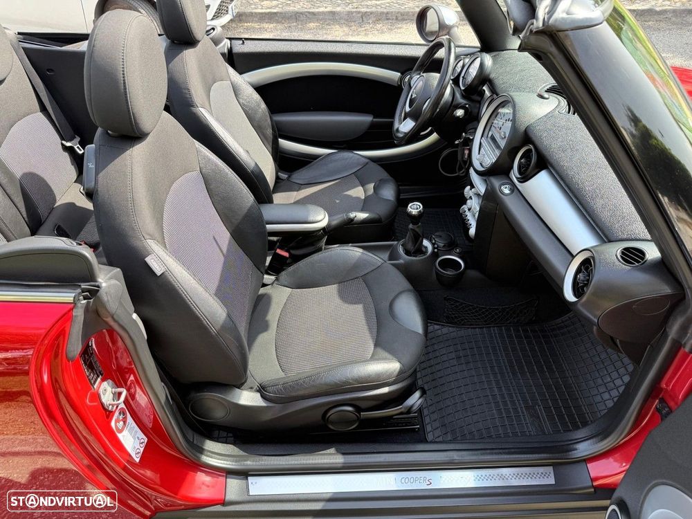 MINI Cabrio Cooper S - 12