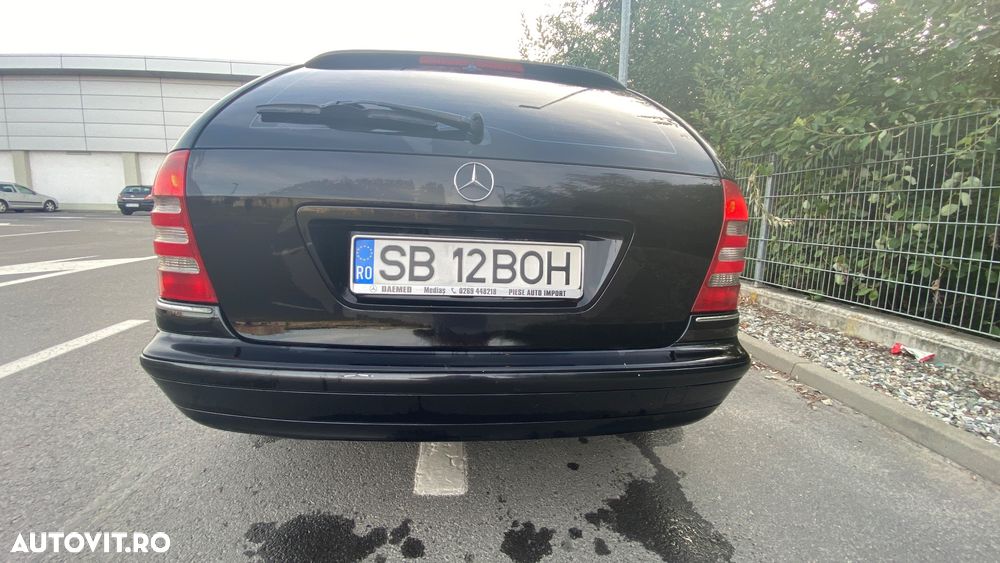 Mercedes-Benz C 270 T CDI Avantgarde - 33