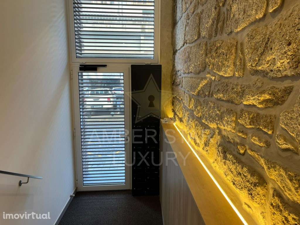 Apartamento T1 com varanda para arrendamento junto da Estação do Me... - Grande imagem: 3/13
