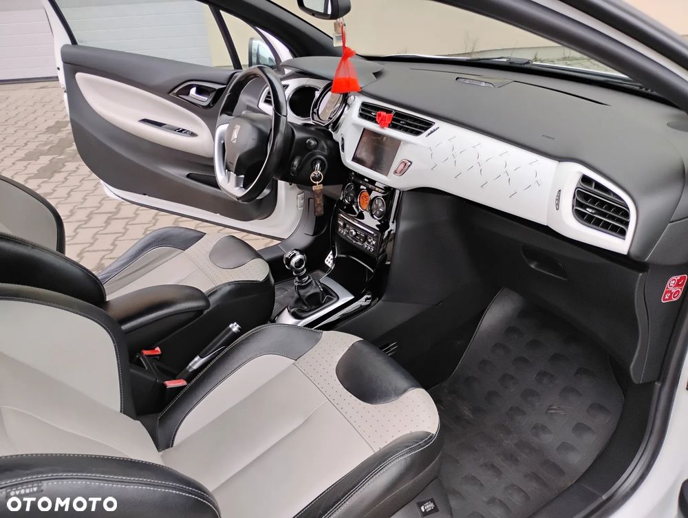 Citroën DS3 1.6 THP Ultra Prestige - 20