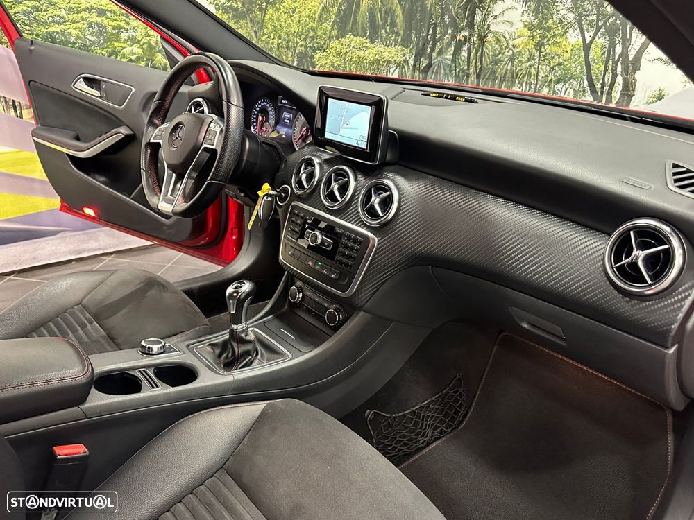 Mercedes-Benz A 160 CDI AMG Line - 38