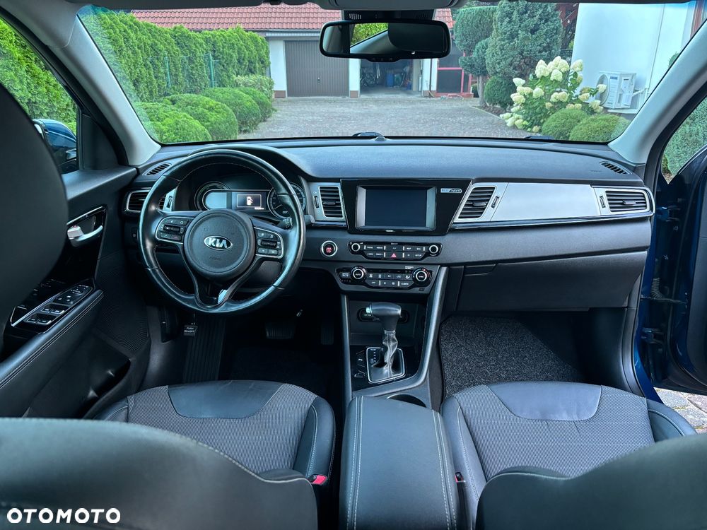 Kia Niro 1.6 GDI Hybrid L - 12