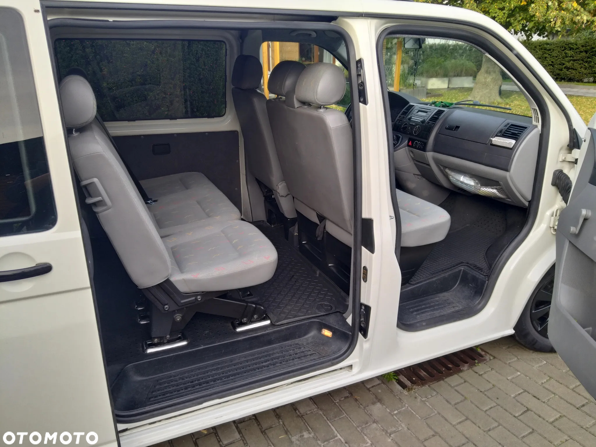 Volkswagen Transporter Shuttle TDI L1 - 15