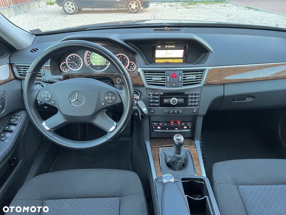Mercedes-Benz Klasa E 200 BlueTEC Elegance - 20