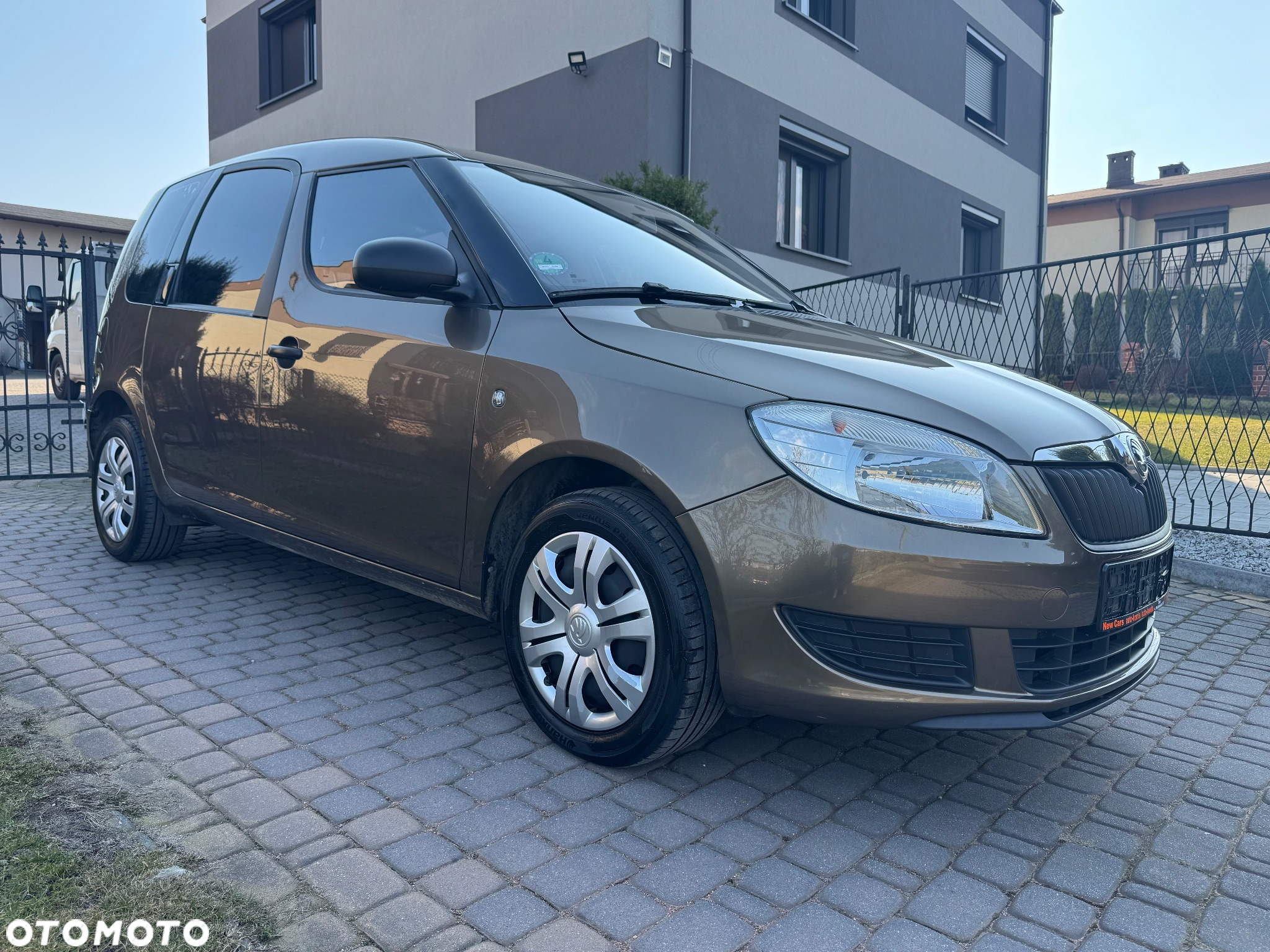 Skoda Roomster 1.4 MPI PLUS EDITION - 25