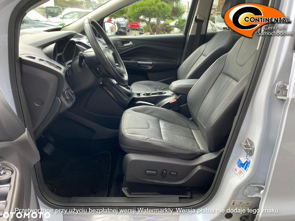 Ford Kuga - 13