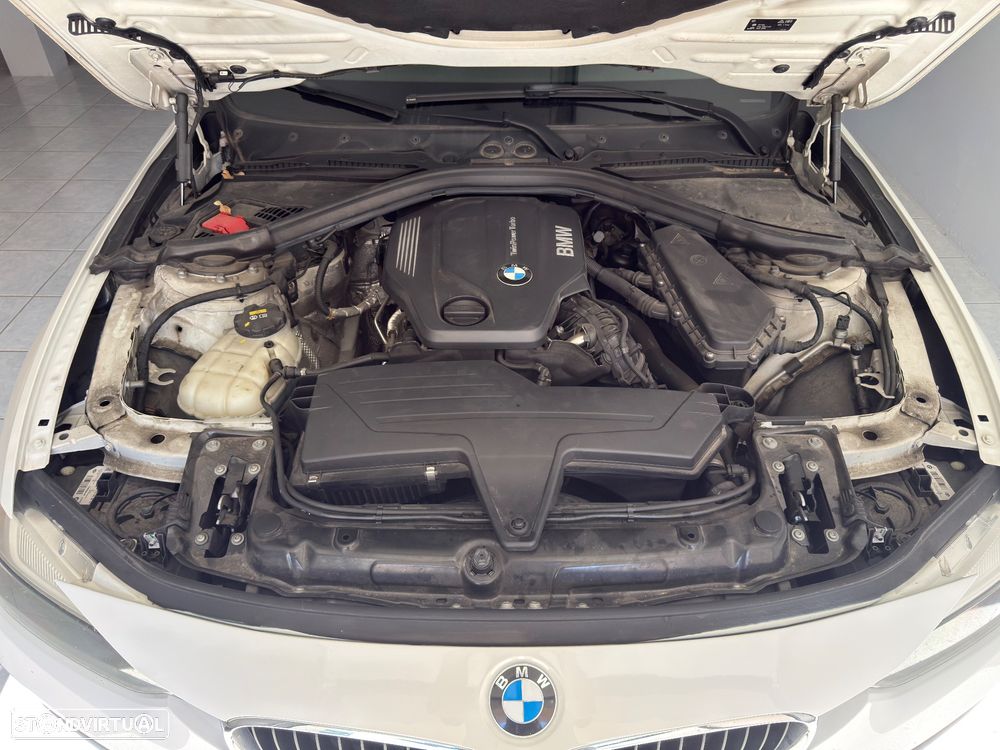 BMW 318 d Advantage - 8