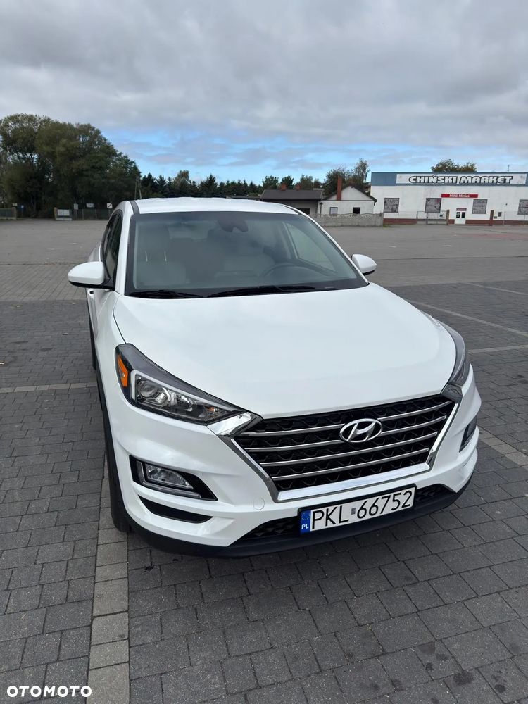 Hyundai Tucson - 2