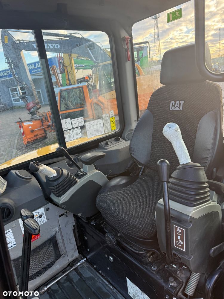 Caterpillar 305-E2 - 13