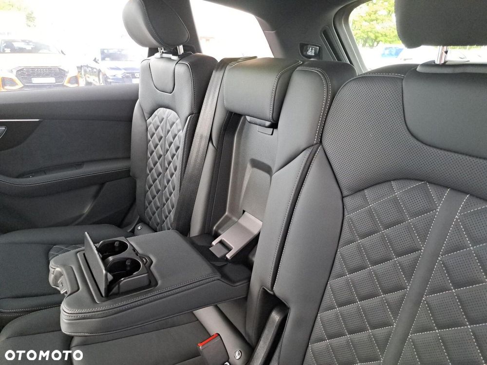Audi Q7 - 16