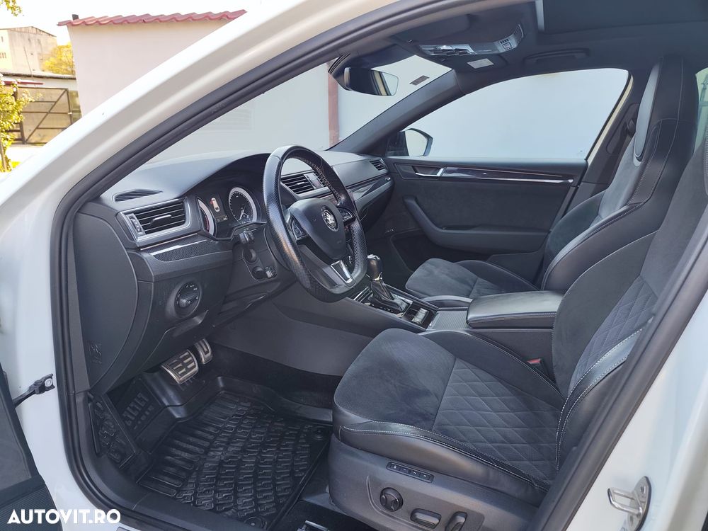 Skoda Superb 2.0 TDI DSG Sportline - 9