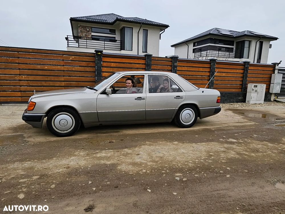 Mercedes-Benz W124 - 3