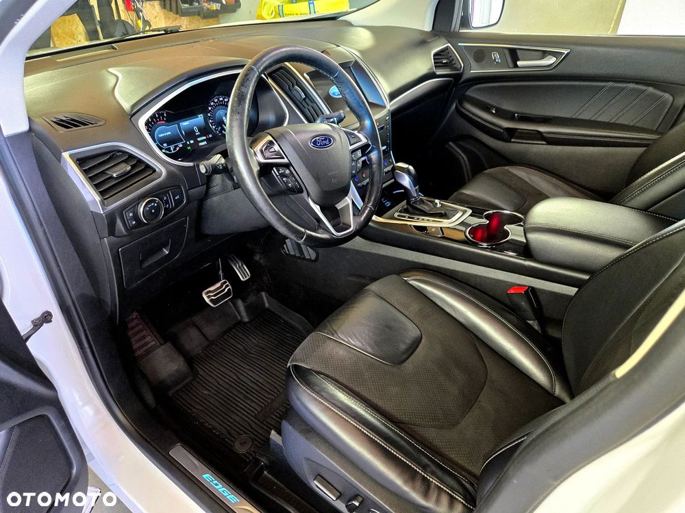 Ford Edge 2.0 TDCi Bi-Turbo 4x4 ST-LINE - 18