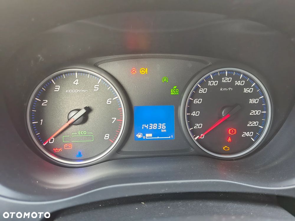 Mitsubishi Outlander 2.0 Invite + 2WD - 12