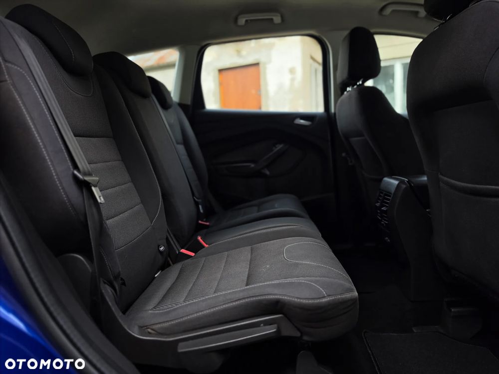 Ford Kuga - 19