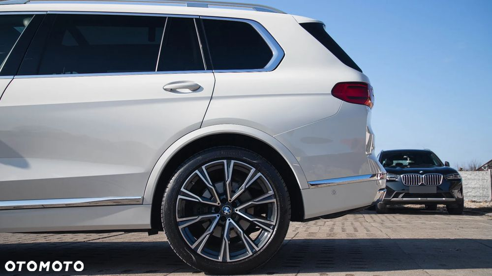 BMW X7 xDrive40i - 9